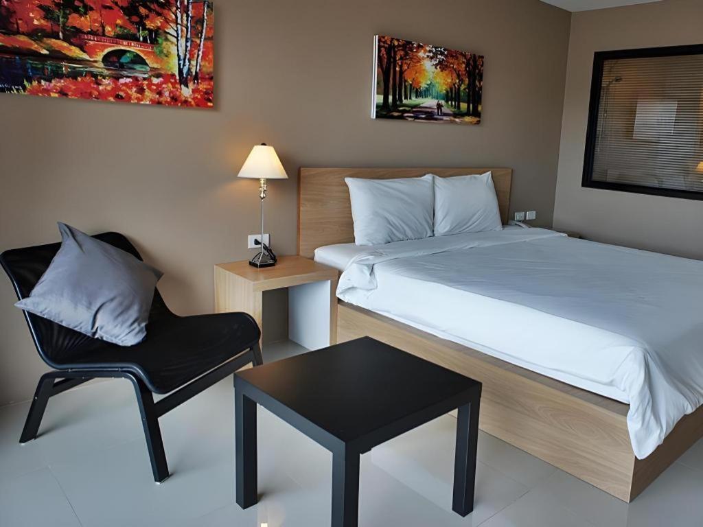 T5 Suites Паттая Екстер'єр фото